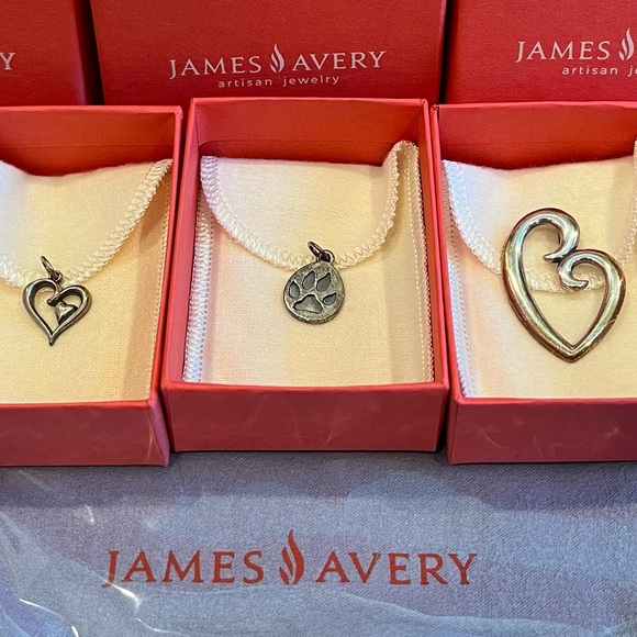 James Avery Charm/ Pendant Lot with Polish Cloth - Picture 3 of 8
